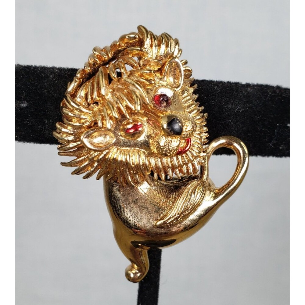 Vtg Boucher Gold Tone Winking Lion Topaz Cab Eye Brooch Numbered (9275P) RARE